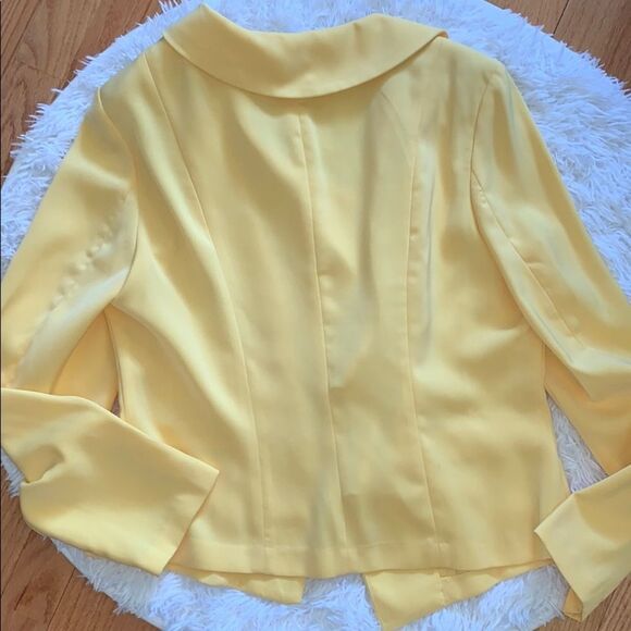 Vintage Metrostyle Women’s Yellow 2-Piece Jacket Skirt Matching Suit Set Size 12 - Picture 8 of 16